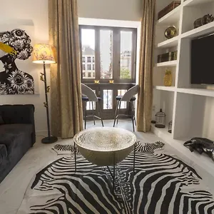  Apartahotel The Clock House Luxury Urban