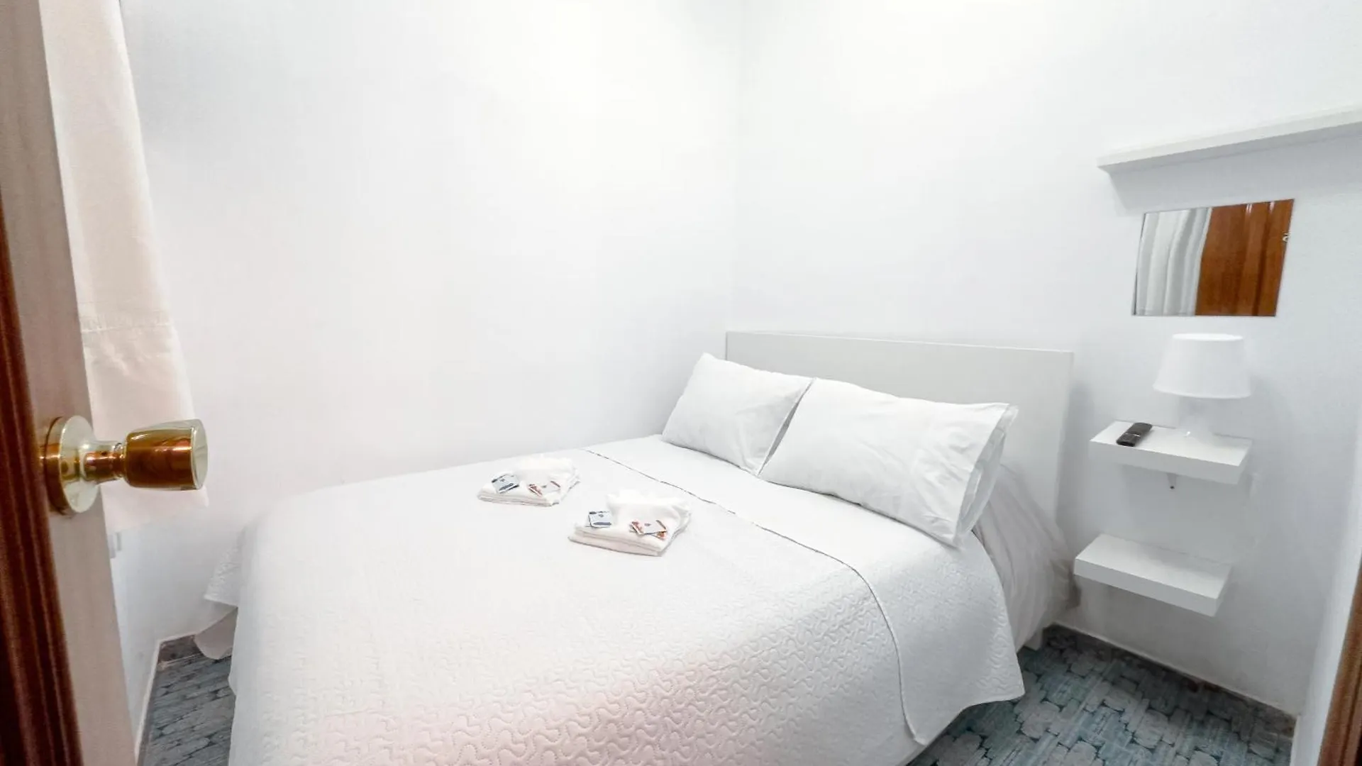 Hostal Habitaciones & Suites Don Pepin Málaga 0*,  España