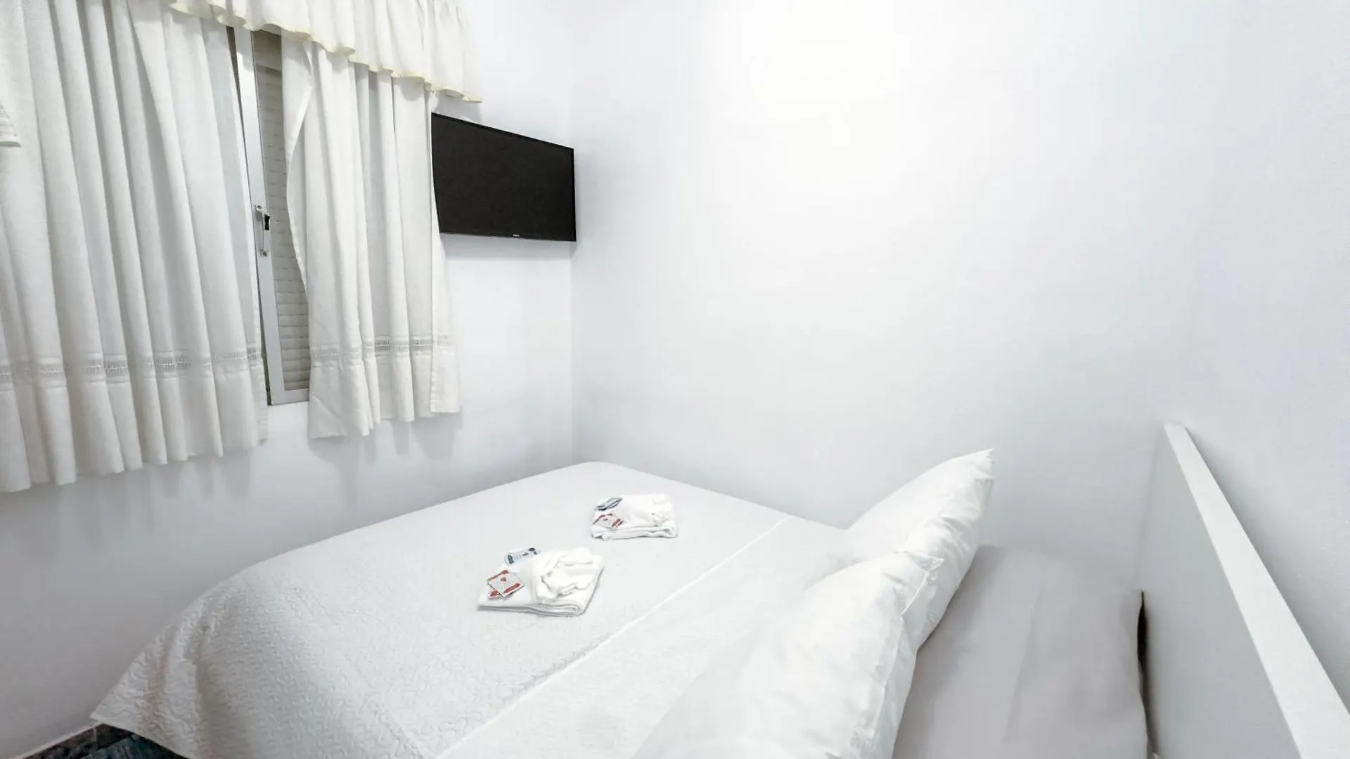Hostal Habitaciones & Suites Don Pepin Málaga 0*,