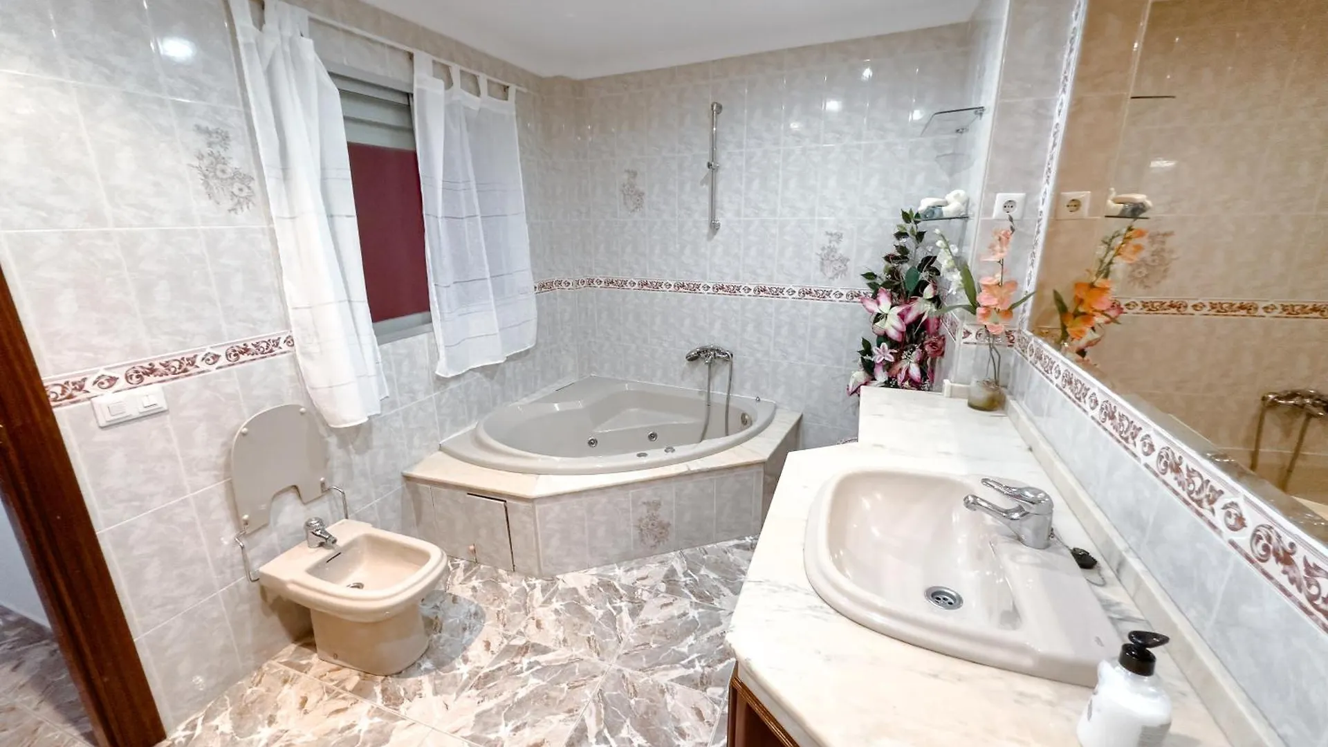 Hostal Habitaciones & Suites Don Pepin Málaga Pensión
