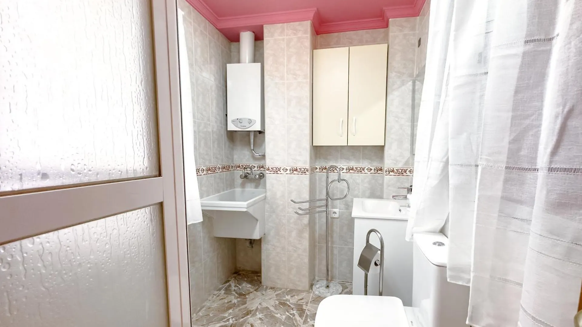 Hostal Habitaciones & Suites Don Pepin Málaga