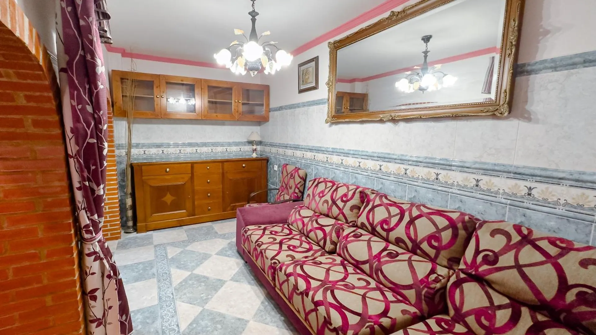 Hostal Habitaciones & Suites Don Pepin Málaga 0*,