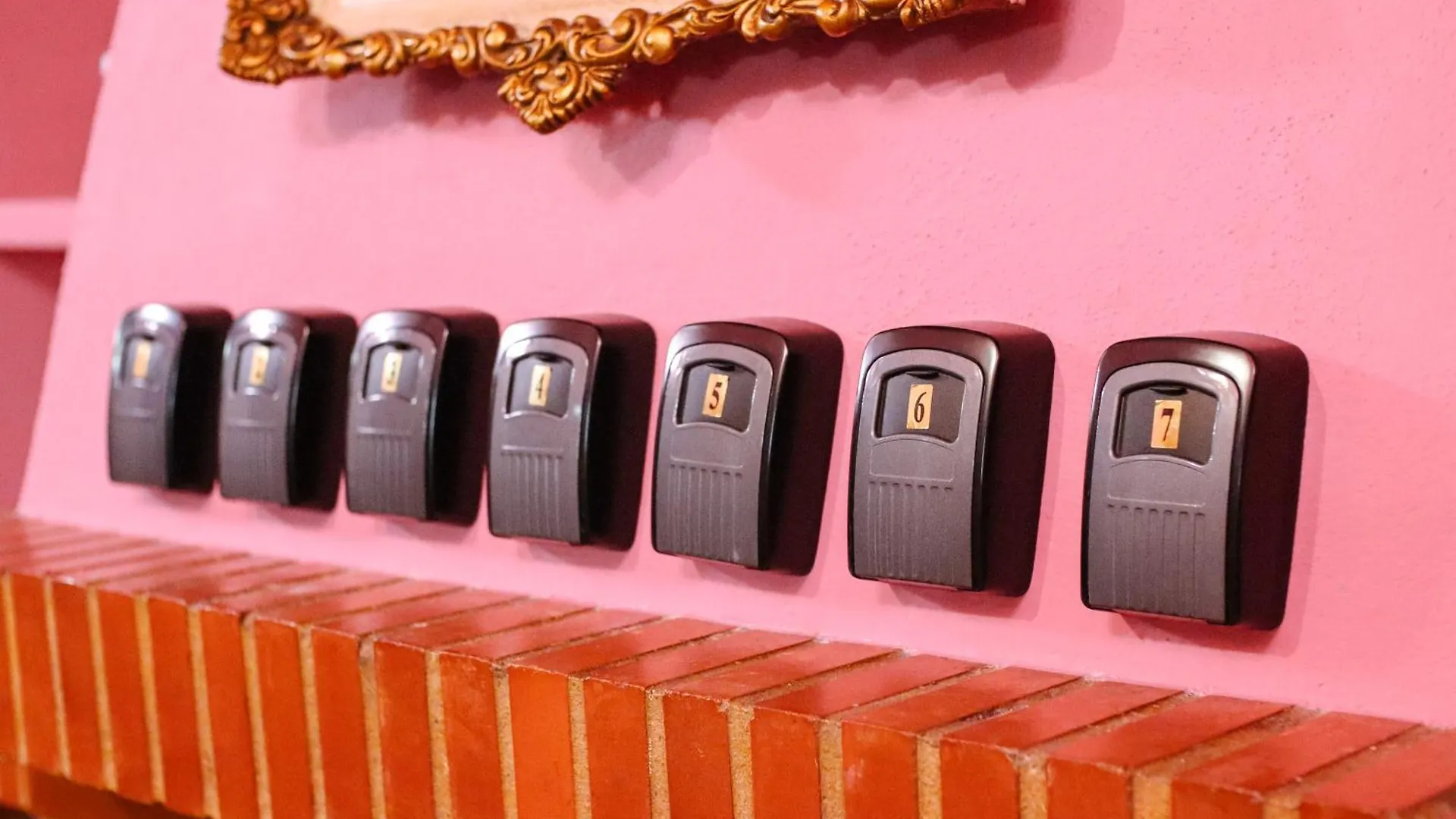 Hostal Habitaciones & Suites Don Pepin Málaga Espanha